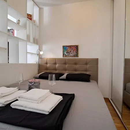 Apartment Maya 's - Vracar Belgrade